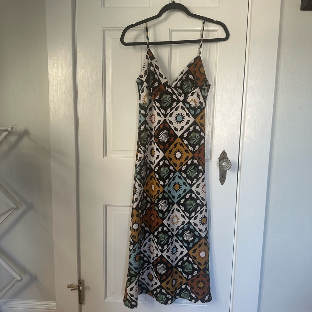 Lisa Says Gah Multicolor Shell Geometric Maxi Dress
